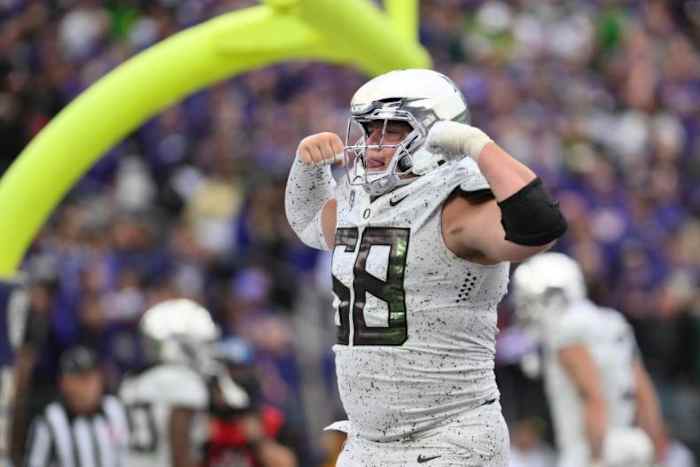 Oregon offensive lineman Jackson Powers-Johnson